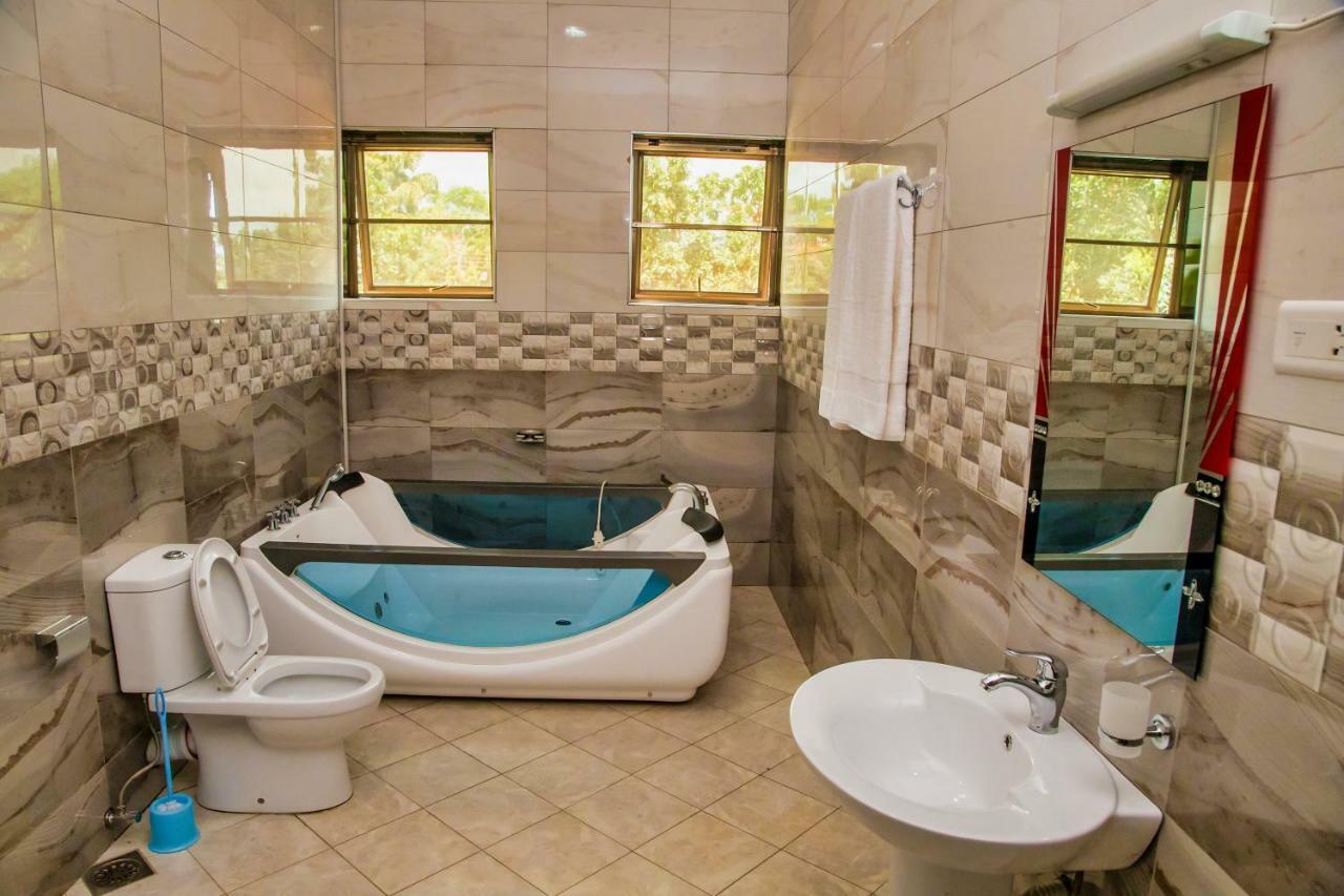 Lakepoint Villa عنتيبي المظهر الخارجي الصورة